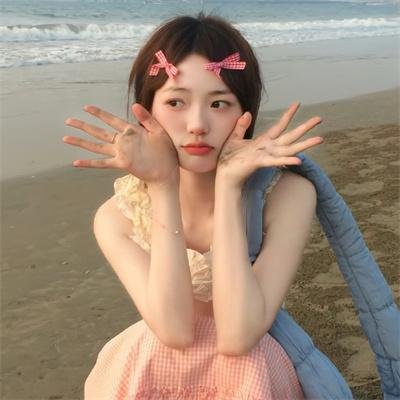 姹紫嫣红碧绿波
